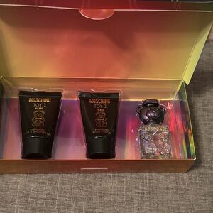 Moschino Toy 2 Pearl Bath & Body Set - Black and Gold